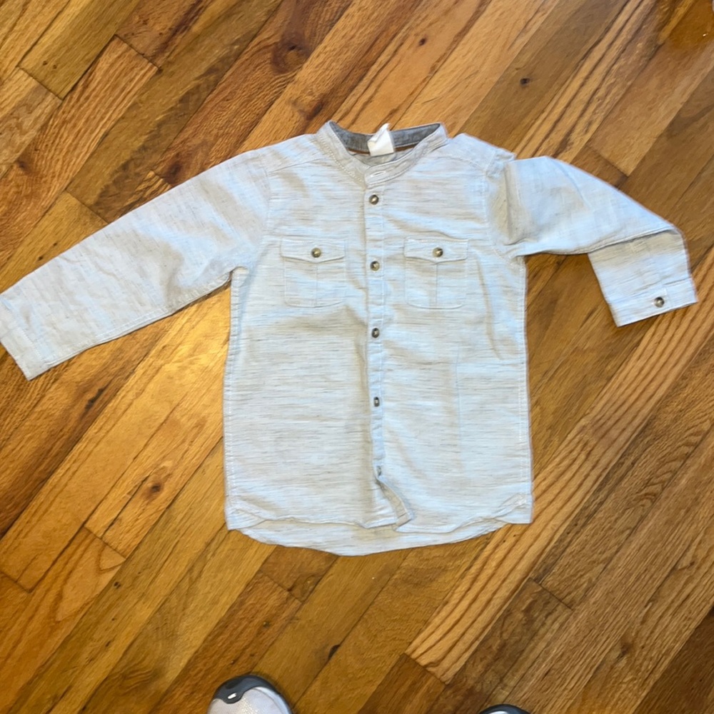 button up shirt - Picture 1 of 4
